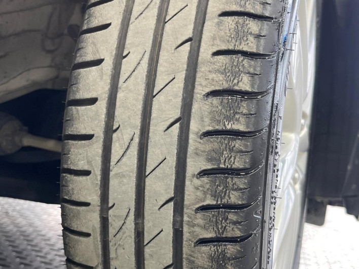 2015 Suzuki Solio DAA-MA36S (UW-6a30be9c00271)[16]