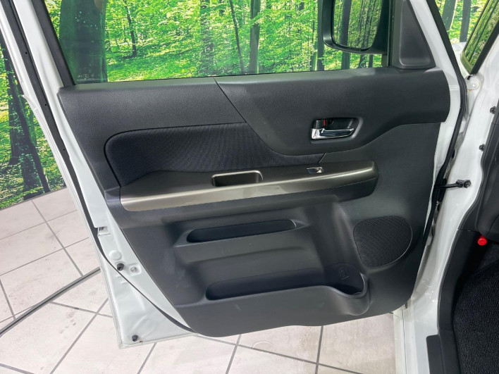 2017 Suzuki Spacia Custom Z DAA-MK42S (UW-6a30beb3d3013)[24]