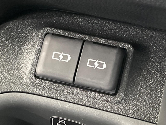 2023 Toyota Sienta 6AA-MXPL10G (UW-6a30bee91d559)[28]