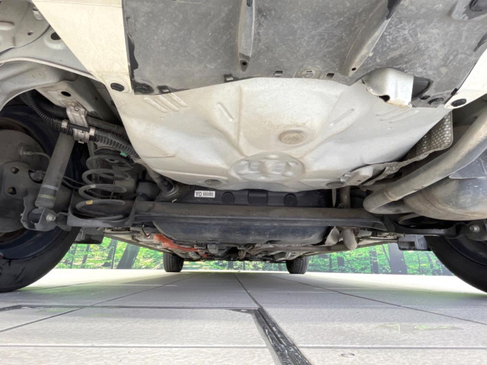 2013 Toyota Aqua DAA-NHP10 (UW-6a30bf06c9327)[19]