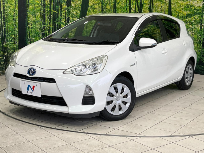 2013 Toyota Aqua DAA-NHP10 (UW-6a30bf06c9327)[0]
