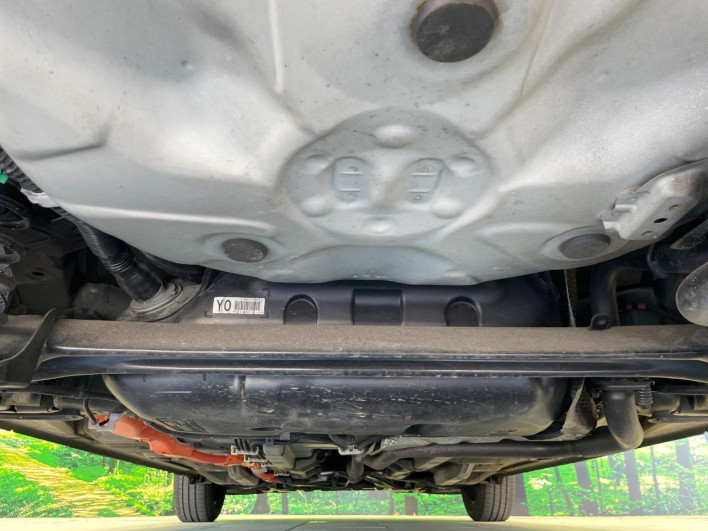 2014 Toyota Aqua DAA-NHP10 (UW-6a30bf07e3448)[15]