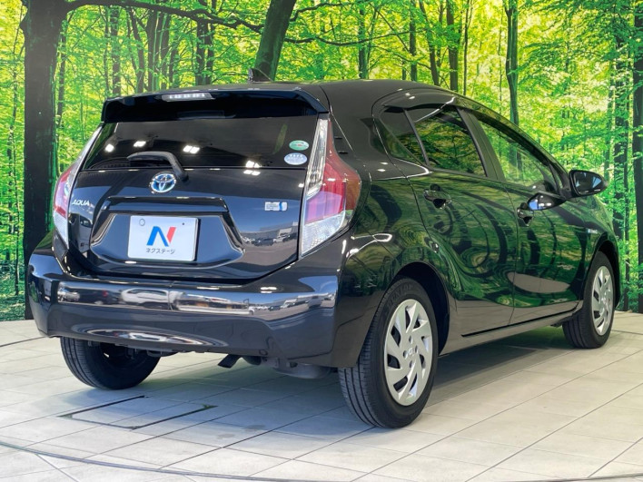 2014 Toyota Aqua DAA-NHP10 (UW-6a30bf07e3448)[10]