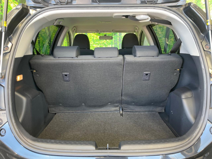 2014 Toyota Aqua DAA-NHP10 (UW-6a30bf07e3448)[14]