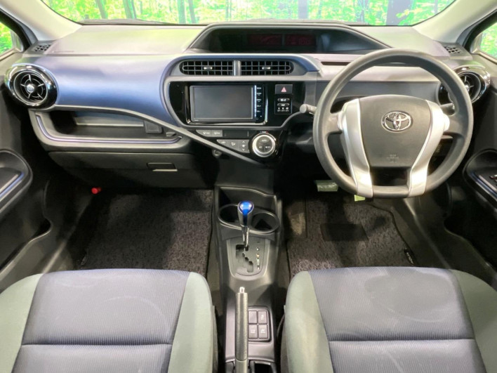 2014 Toyota Aqua DAA-NHP10 (UW-6a30bf07e3448)[19]