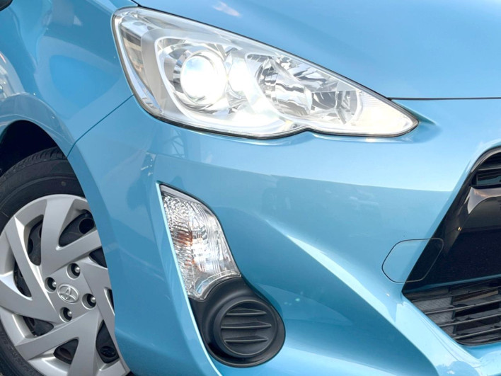 2015 Toyota Aqua DAA-NHP10 (UW-6a30bf080b1a5)[8]