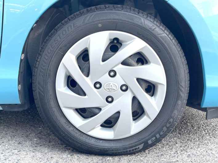 2015 Toyota Aqua DAA-NHP10 (UW-6a30bf080b1a5)[29]