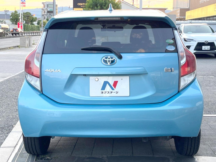 2015 Toyota Aqua DAA-NHP10 (UW-6a30bf080b1a5)[19]