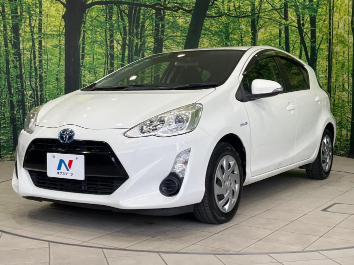 2015 Toyota Aqua DAA-NHP10 (UW-6a30bf08d7f39)[18]