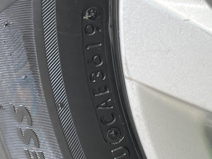 2015 Toyota Aqua DAA-NHP10 (UW-6a30bf08d7f39)[9]
