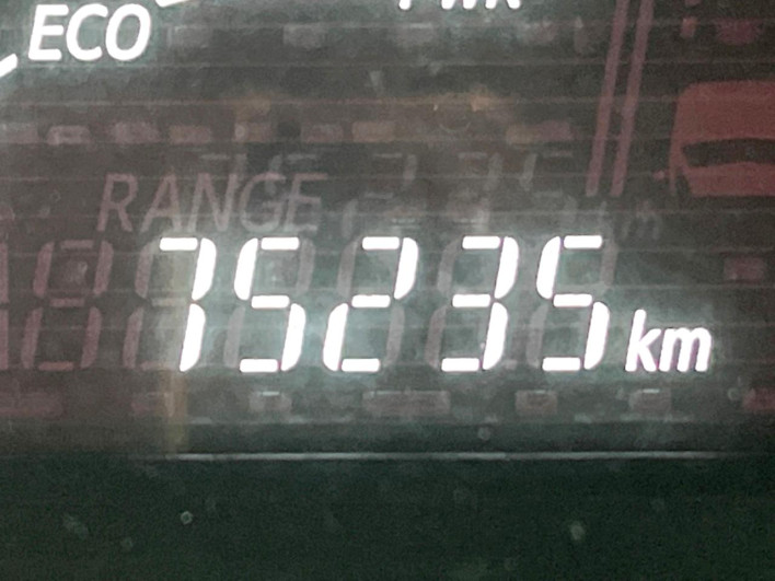 2016 Toyota Aqua DAA-NHP10 (UW-6a30bf0a3b24b)[2]