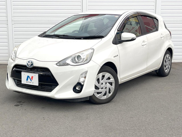 2016 Toyota Aqua DAA-NHP10 (UW-6a30bf0a3b24b)[0]