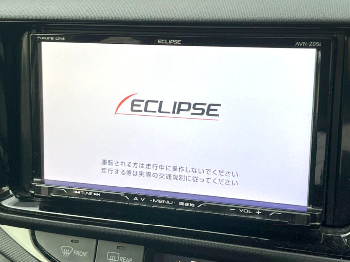 2016 Toyota Aqua DAA-NHP10 (UW-6a30bf0a3b24b)[23]