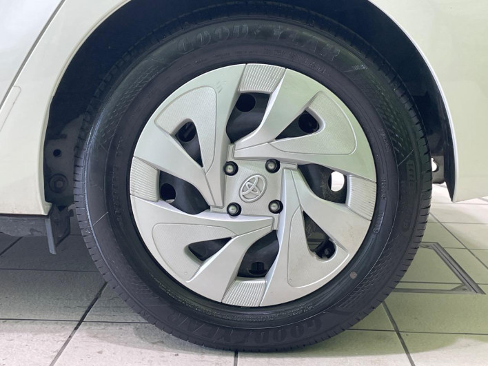 2021 Toyota Aqua 6AA-NHP10 (UW-6a30bf0c4e297)[23]