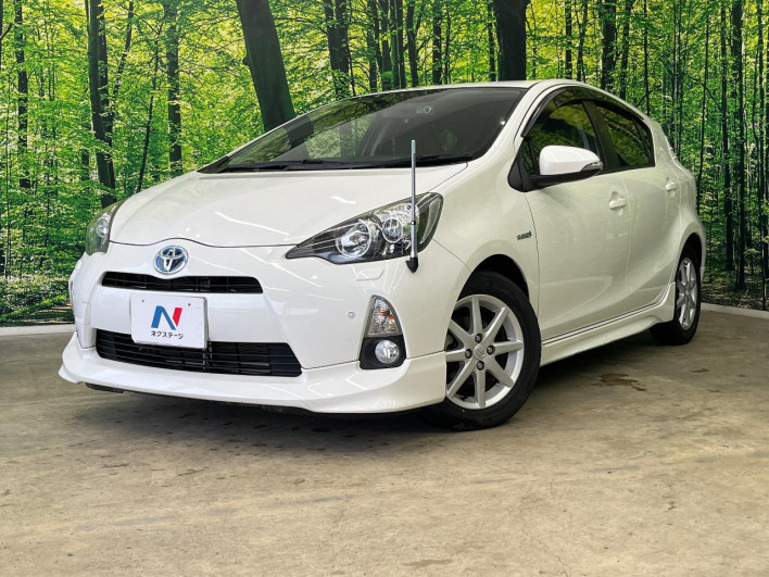 2012 Toyota Aqua DAA-NHP10 (UW-6a30bf0dc9543)[0]