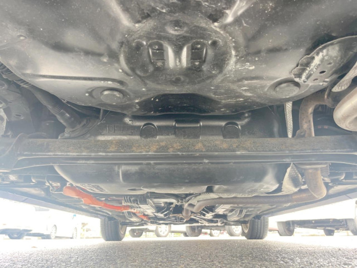 2015 Toyota Aqua DAA-NHP10 (UW-6a30bf0ed9282)[22]