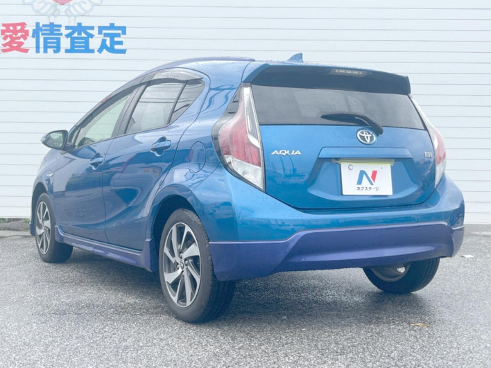 2015 Toyota Aqua DAA-NHP10 (UW-6a30bf0ed9282)[6]