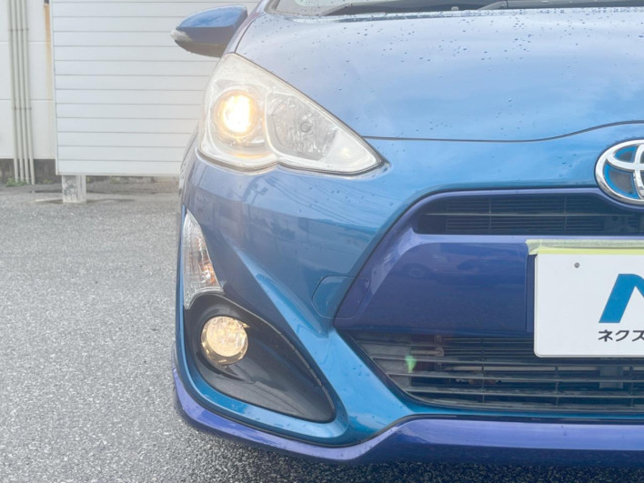 2015 Toyota Aqua DAA-NHP10 (UW-6a30bf0ed9282)[14]