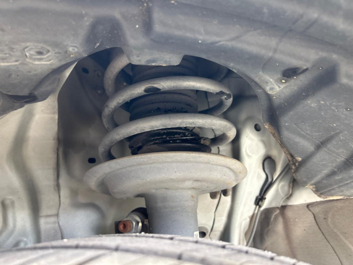 2015 Toyota Aqua DAA-NHP10 (UW-6a30bf0f577b9)[11]