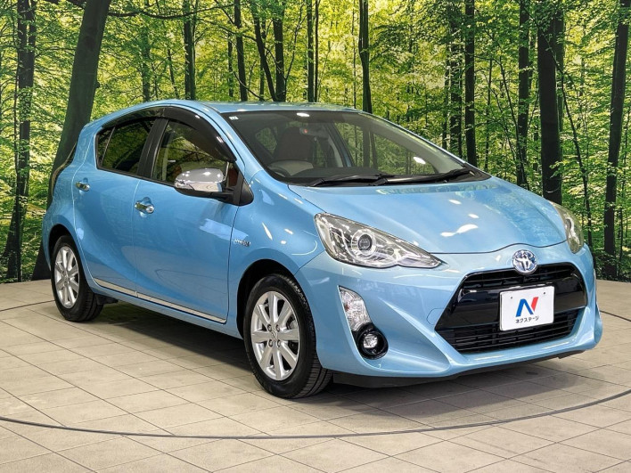 2015 Toyota Aqua DAA-NHP10 (UW-6a30bf0f577b9)[21]