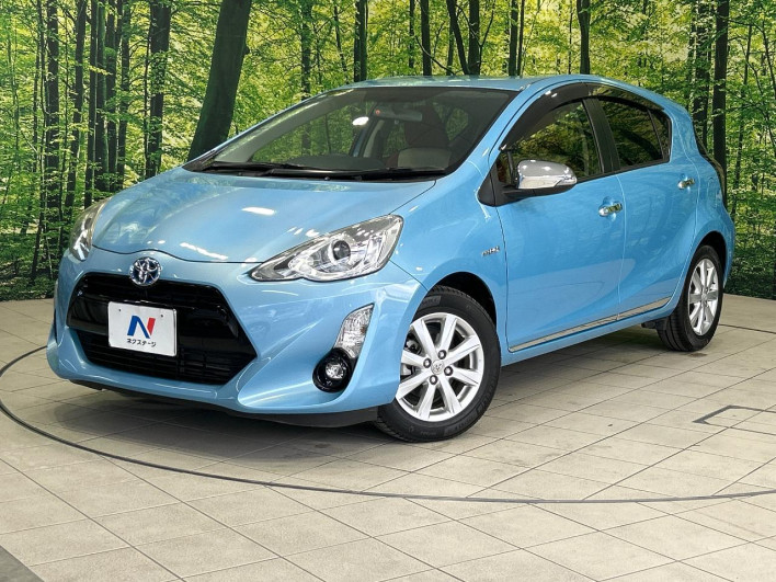 2015 Toyota Aqua DAA-NHP10 (UW-6a30bf0f577b9)[0]