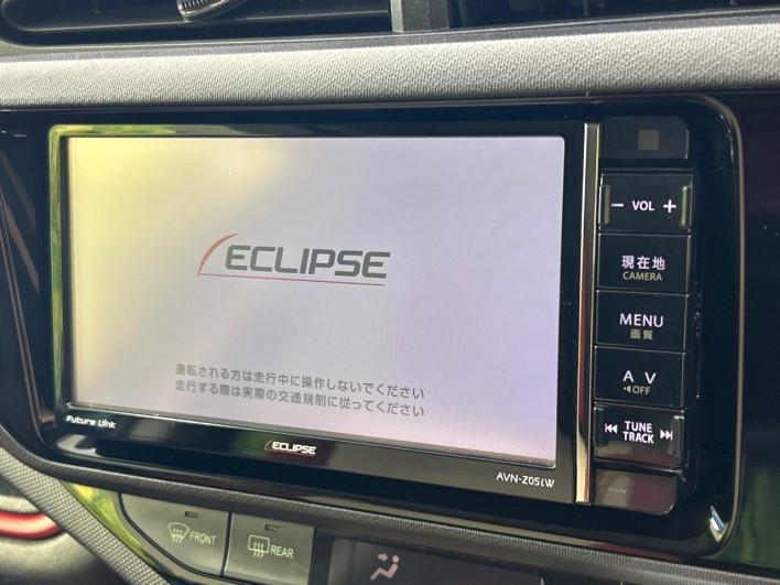 2015 Toyota Aqua DAA-NHP10 (UW-6a30bf0f577b9)[7]
