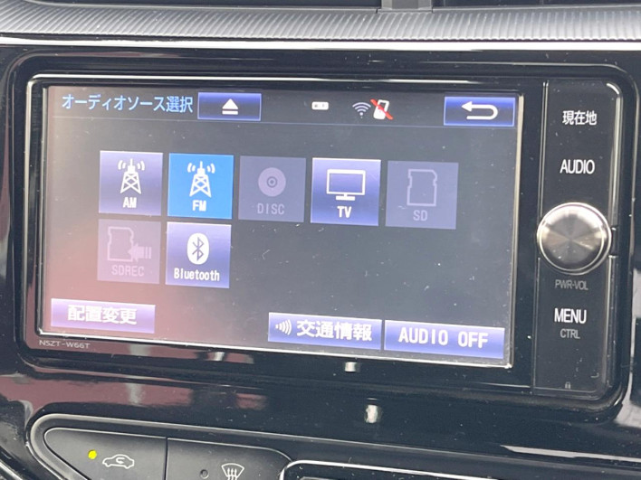 2018 Toyota Aqua DAA-NHP10 (UW-6a30bf1188f4e)[22]
