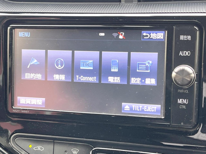 2018 Toyota Aqua DAA-NHP10 (UW-6a30bf1188f4e)[23]