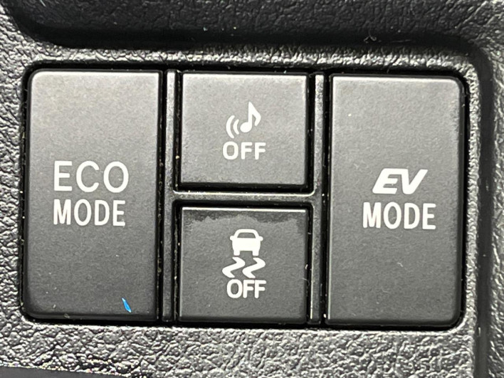 2015 Toyota Corolla Fielder DAA-NKE165G (UW-6a30bf1532c9c)[22]
