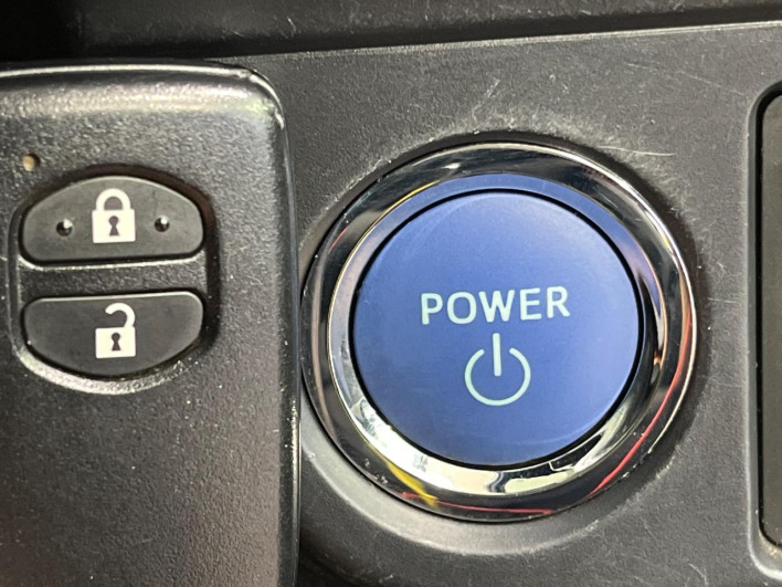 2015 Toyota Corolla Fielder DAA-NKE165G (UW-6a30bf1532c9c)[29]
