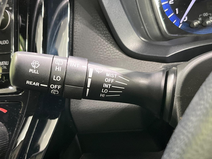 2015 Toyota Corolla Fielder DAA-NKE165G (UW-6a30bf1532c9c)[25]