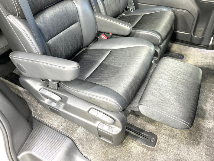 2014 Honda Odyssey DBA-RC1 (UW-6a30bf2004d00)[10]