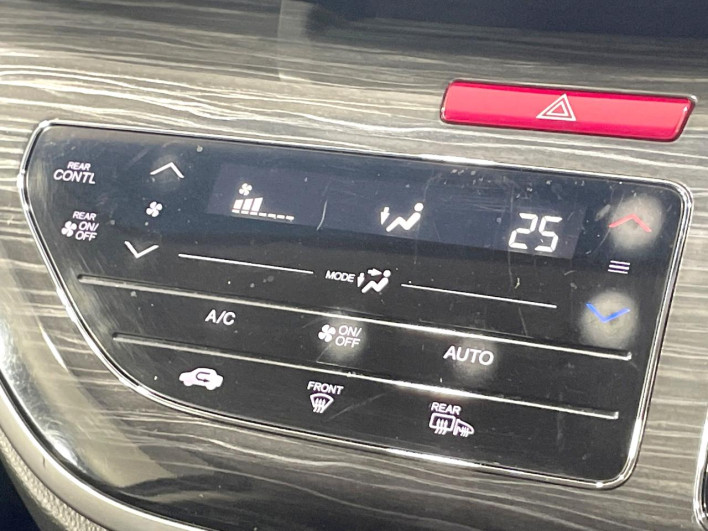 2015 Honda Odyssey DBA-RC1 (UW-6a30bf2034626)[23]
