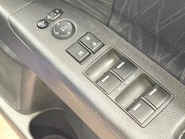 2015 Honda Odyssey DBA-RC1 (UW-6a30bf2034626)[11]