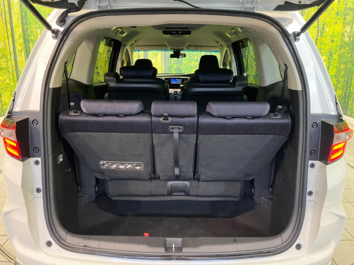 2016 Honda Odyssey DBA-RC1 (UW-6a30bf20eb655)[18]