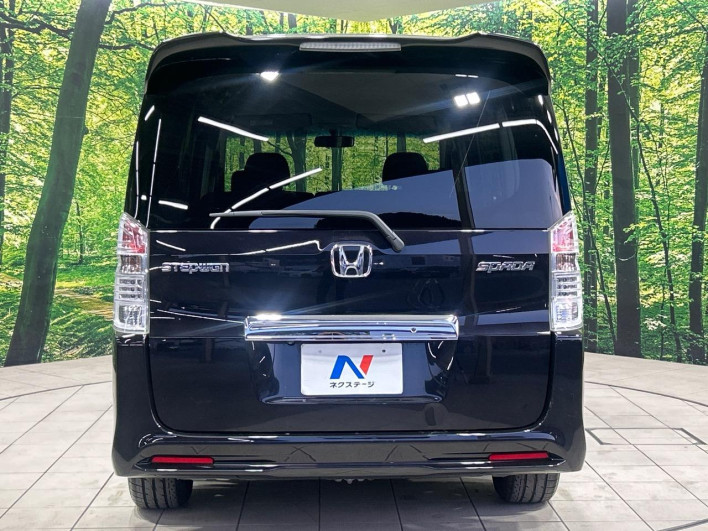 2010 Honda Stepwgn Spada DBA-RK5 (UW-6a30bf253ca7d)[19]