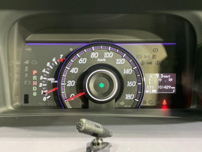 2013 Honda Stepwgn Spada DBA-RK5 (UW-6a30bf2594745)[27]