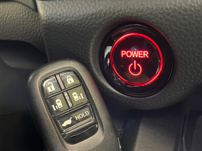 2022 Honda Step Wagon 6AA-RP8 (UW-6a30bf2973a64)[11]