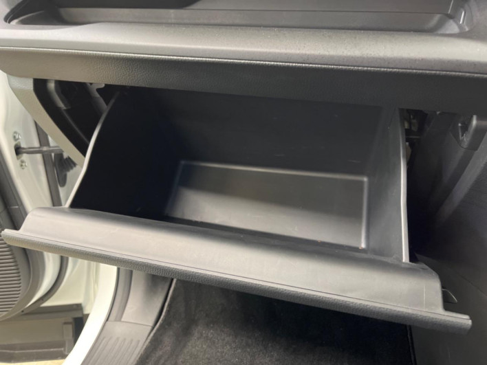 2022 Honda Step Wagon 6AA-RP8 (UW-6a30bf2973a64)[28]
