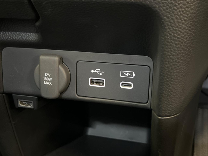 2022 Honda Step Wagon 6AA-RP8 (UW-6a30bf2973a64)[7]