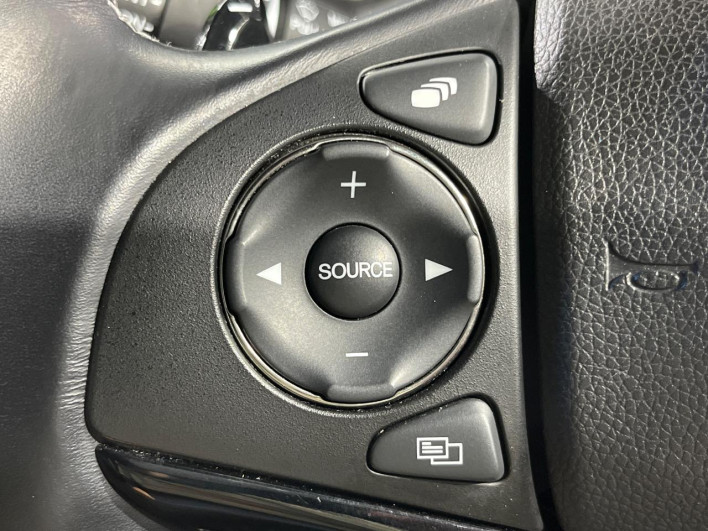 2017 Honda VEZEL DAA-RU3 (UW-6a30bf2c8c9e2)[29]