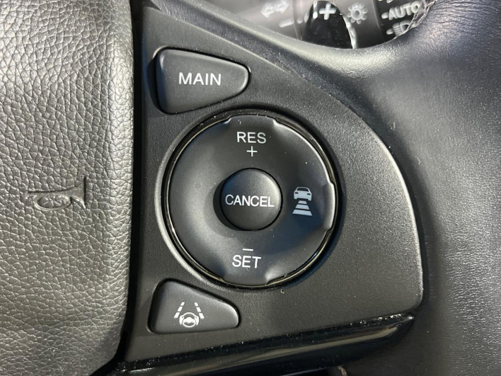 2017 Honda VEZEL DAA-RU3 (UW-6a30bf2c8c9e2)[28]