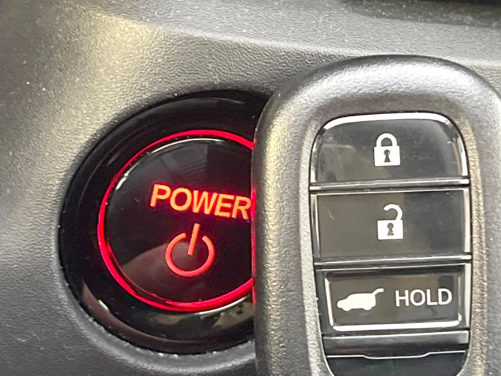 2021 Honda VEZEL 6AA-RV5 (UW-6a30bf31699cd)[25]