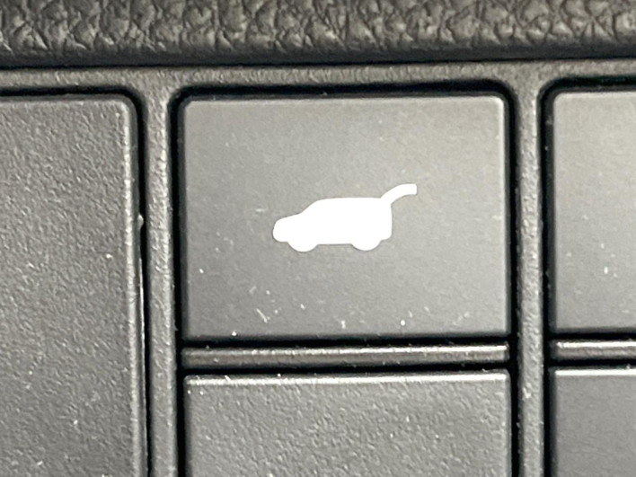 2021 Honda VEZEL 6AA-RV5 (UW-6a30bf31699cd)[29]