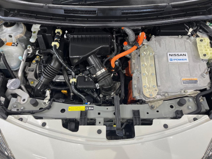 2020 Nissan Note DAA-SNE12 (UW-6a30bf46703c9)[4]