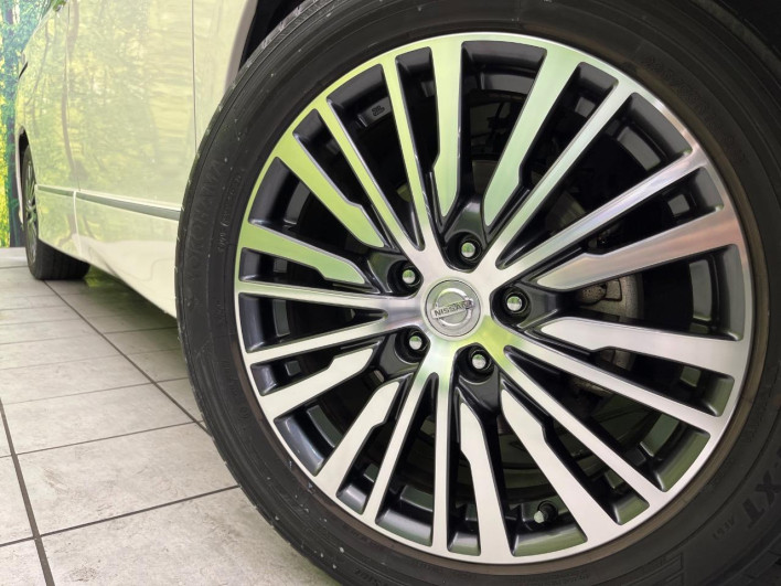 2014 Nissan Elgrand DBA-TE52 (UW-6a30bf4c16286)[15]