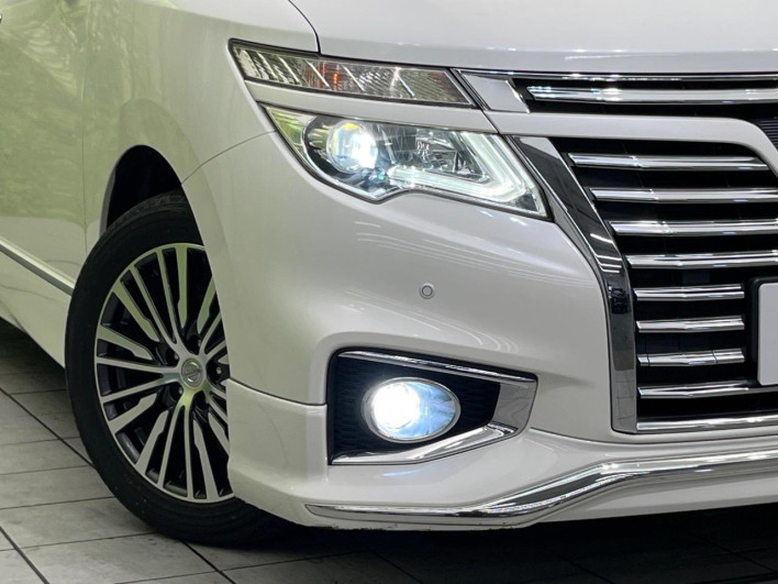 2014 Nissan Elgrand DBA-TE52 (UW-6a30bf4c16286)[13]