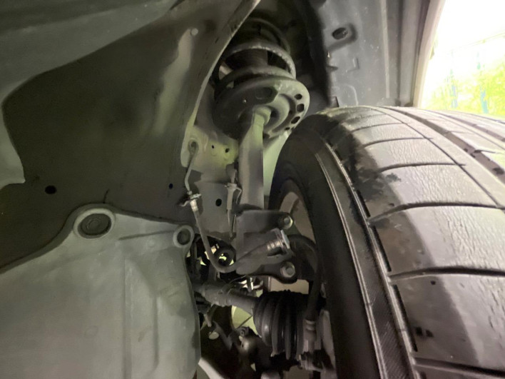 2014 Nissan Elgrand DBA-TE52 (UW-6a30bf4c16286)[16]