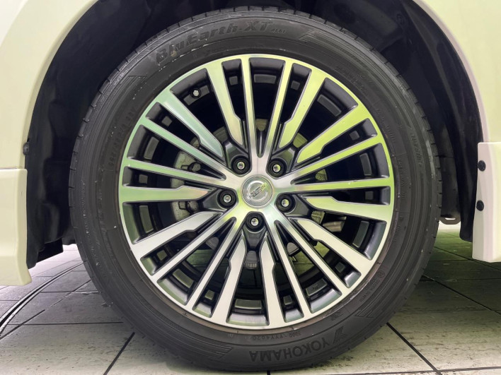 2014 Nissan Elgrand DBA-TE52 (UW-6a30bf4c16286)[12]