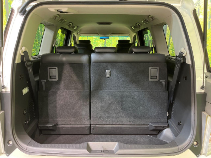 2014 Nissan Elgrand DBA-TE52 (UW-6a30bf4c16286)[29]